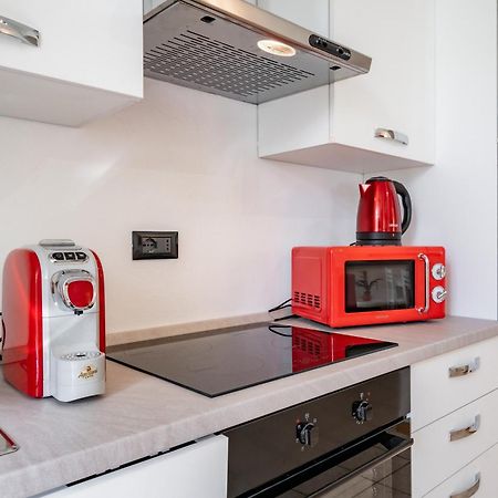 Dolce Teresa Apartment マンデッロ・デル・ラーリオ エクステリア 写真