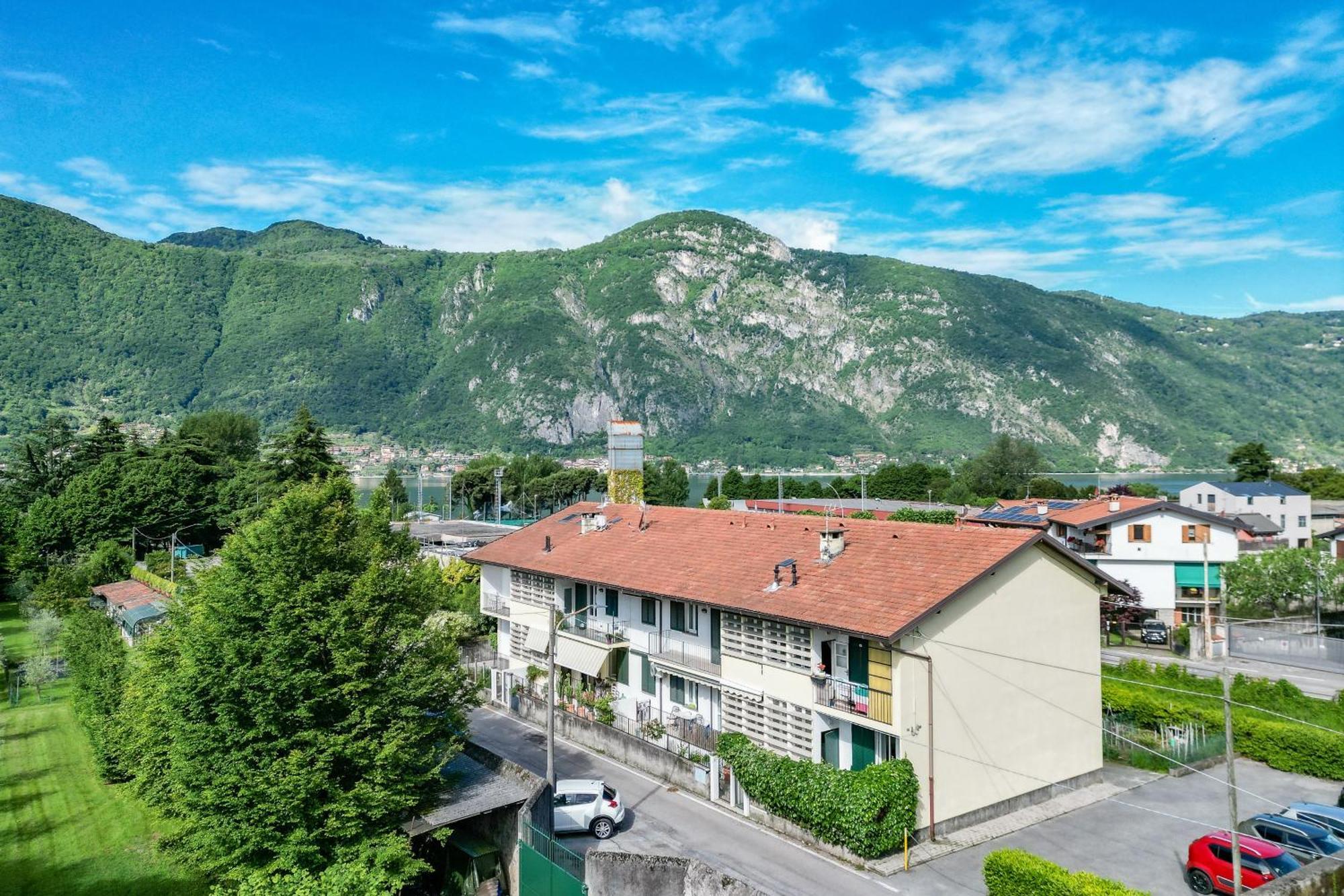 Dolce Teresa Apartment マンデッロ・デル・ラーリオ エクステリア 写真